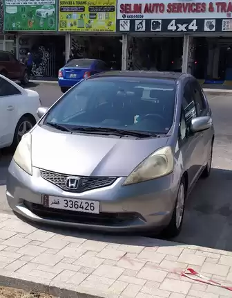 استفاده شده Honda Jazz برای فروش که در دوحه #5149 - 1  image 